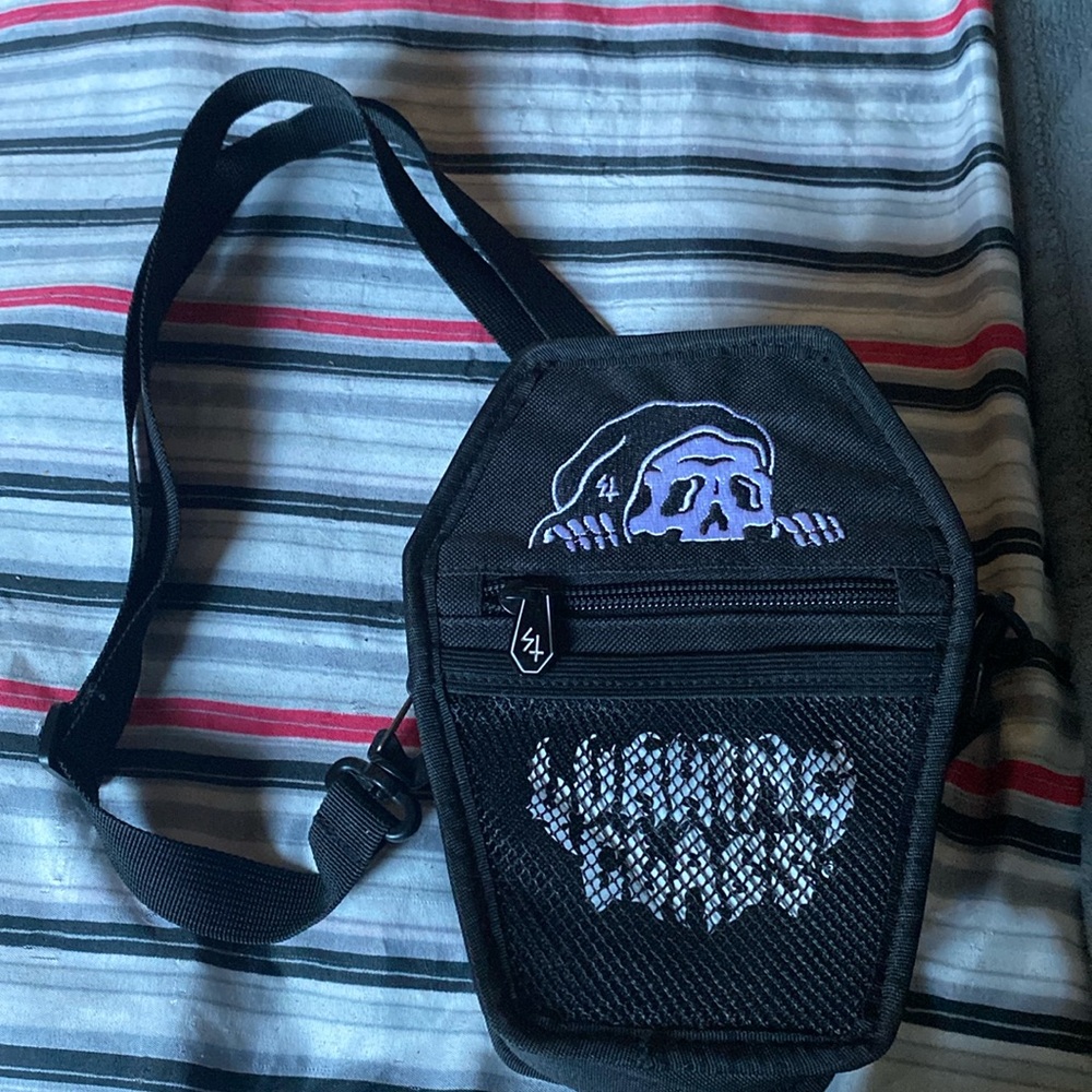 I got as a gift for my birthday back in January but it just sits in my closet
